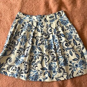 LOFT A-Line Blue Paisley Skirt. Size 6